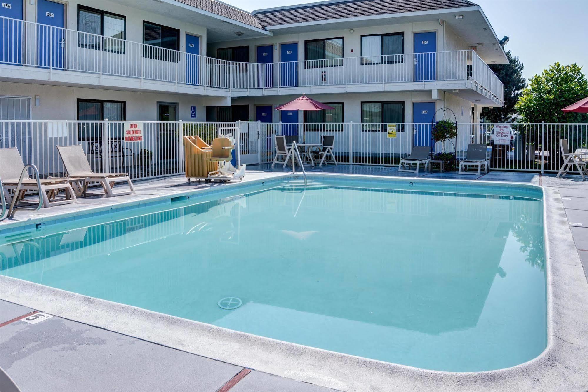 Motel 6-Springfield, OR - Eugene North Exterior foto
